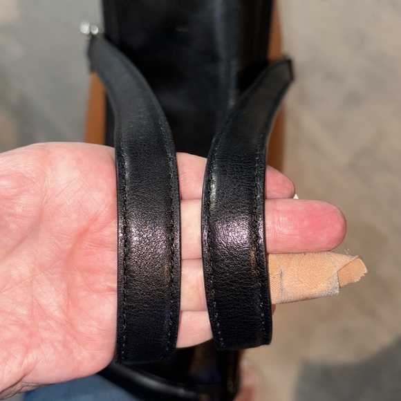 DKNY  vintage  shoulder bag  large leather  black/brown. Silvertone HW. Excellen - Picture 12 of 17